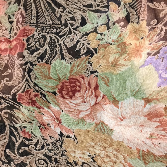 Beautiful Sheer Vintage Floral Dress - Picture 4 of 5